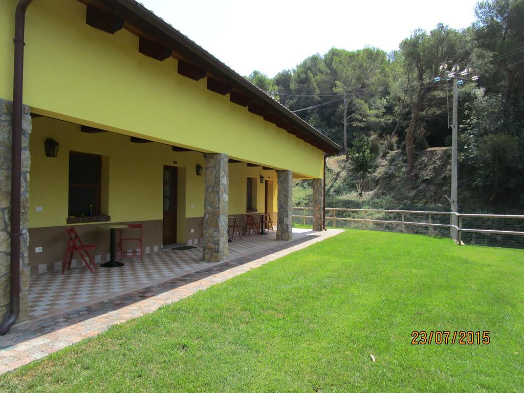 Agriturismo Rio Castello Marina dʼMarina dʼAndora 외부 사진