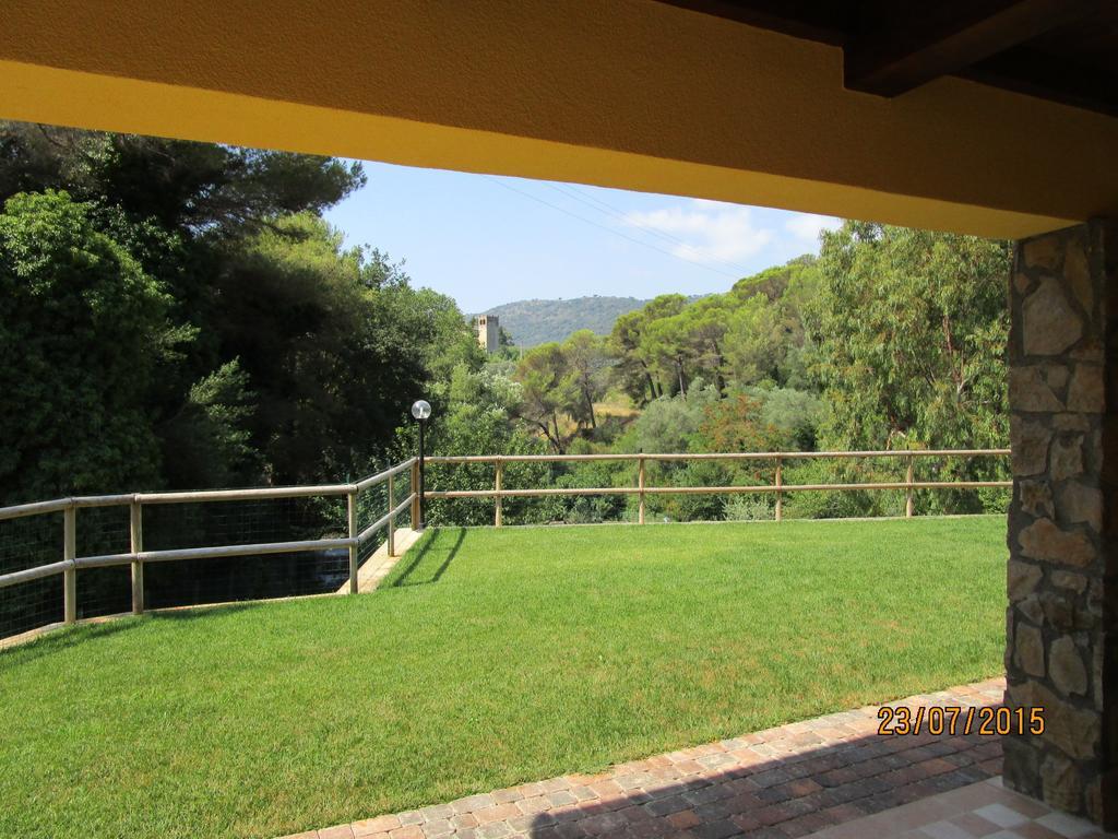 Agriturismo Rio Castello Marina dʼMarina dʼAndora 외부 사진