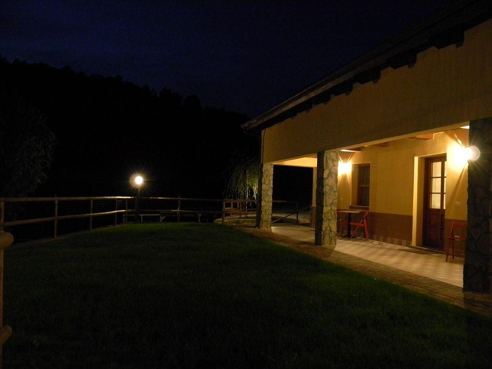 Agriturismo Rio Castello Marina dʼMarina dʼAndora 외부 사진